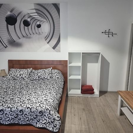 Casa Musceleana Hotel Câmpulung Buitenkant foto