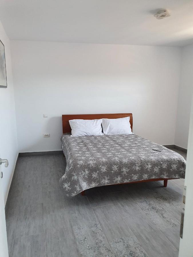 Casa Musceleana Hotel Câmpulung Buitenkant foto